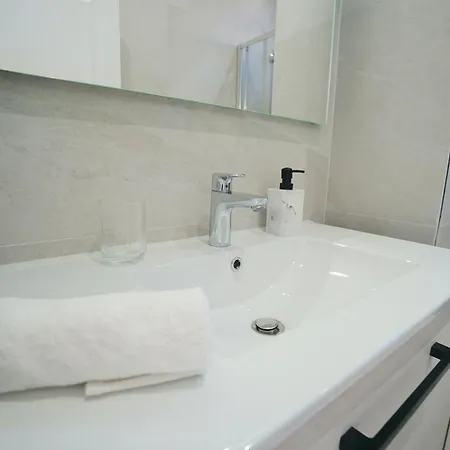Magnifique De Chez Charlotte Appartamento Antibes